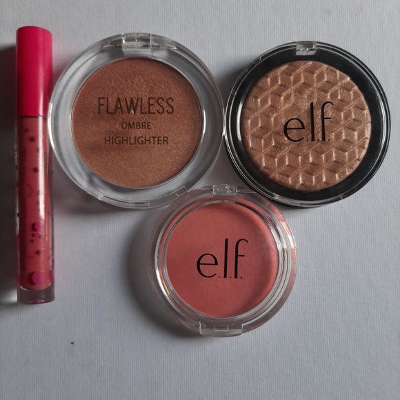 Makeup bundle (almost new) - Picture 3 of 3